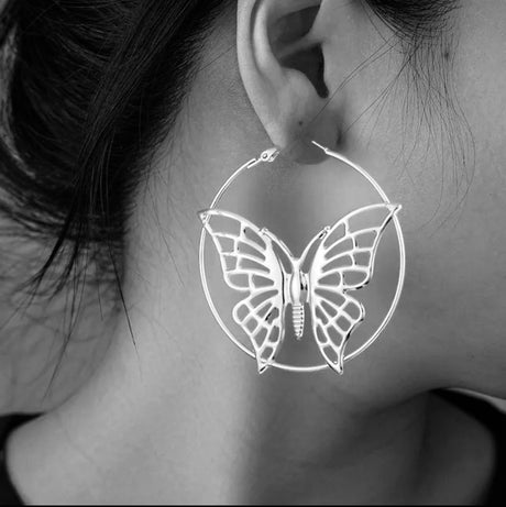 Fluffy - Flying Butterflies Earring