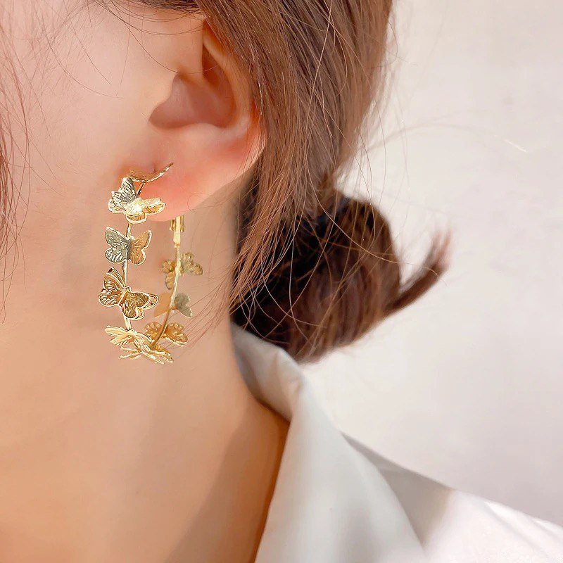 Fluffy - Flying Butterflies Earring