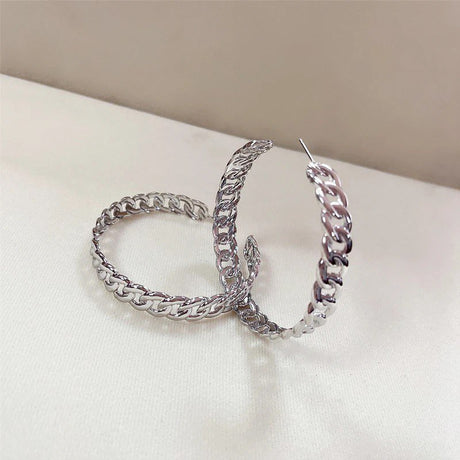 Fluffy - Nested Chains Earring