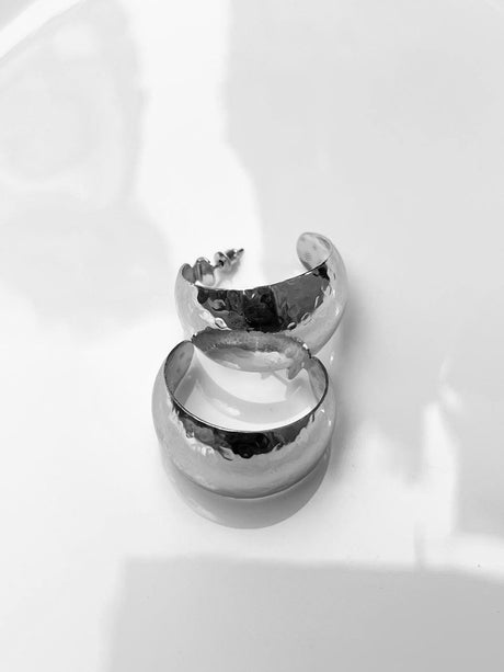 Fluffy - Open Cercil Earring
