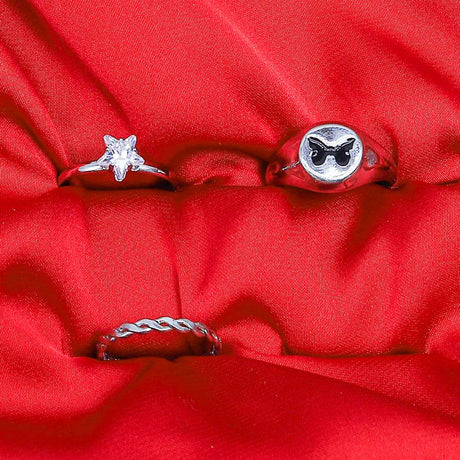Fluffy - Black Flower Earing-Set Of Rings 3 pcs Fluffy Women's Accessories-Gold