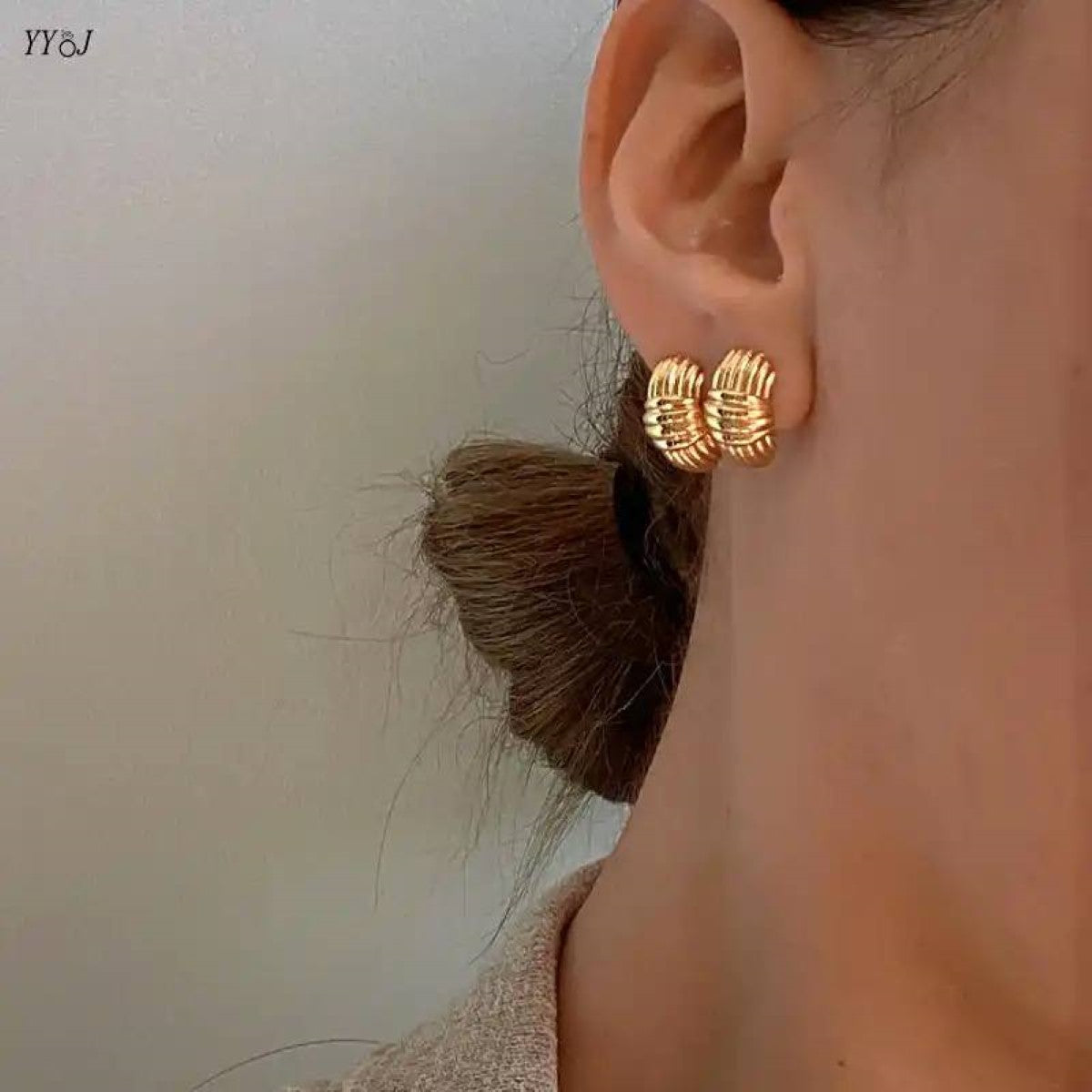 Fluffy - Distinctive earrings for women