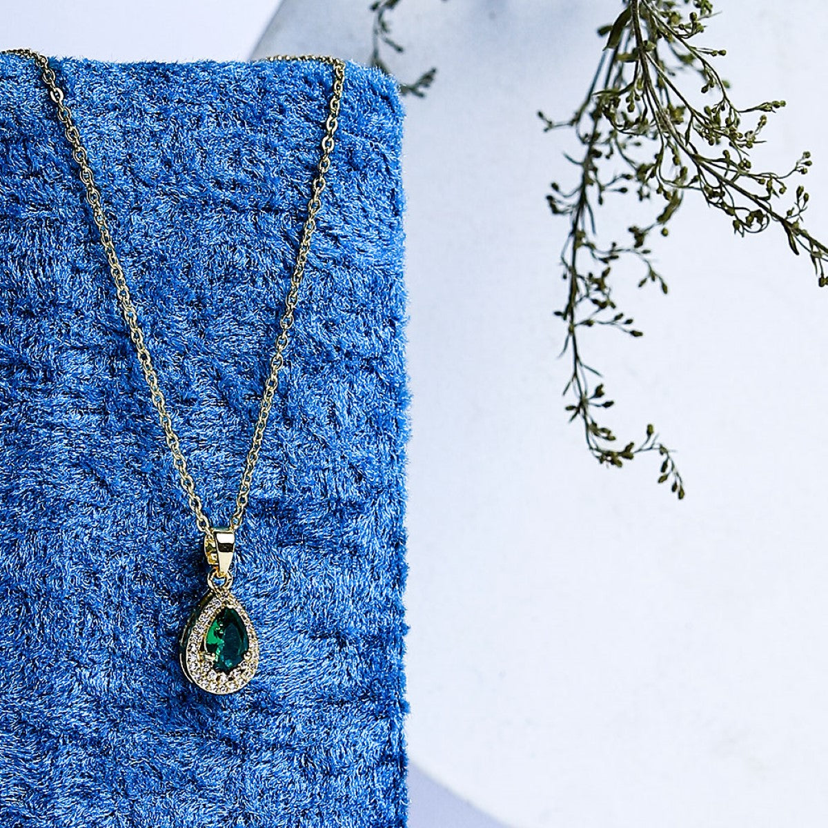 Fluffy - Elegant chain for women