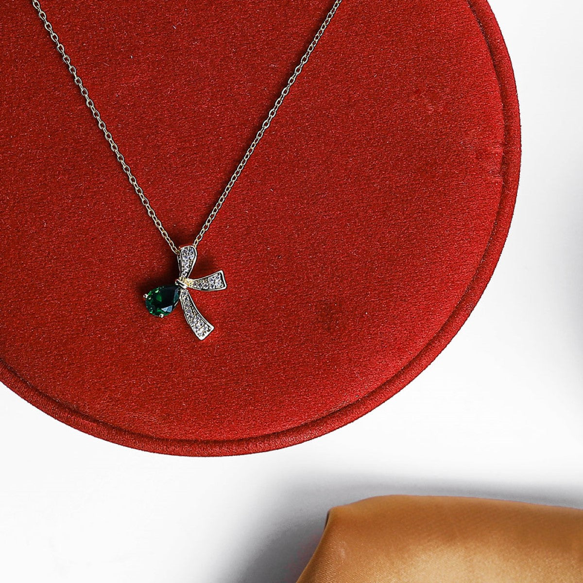 Fluffy - Elegant chain for women