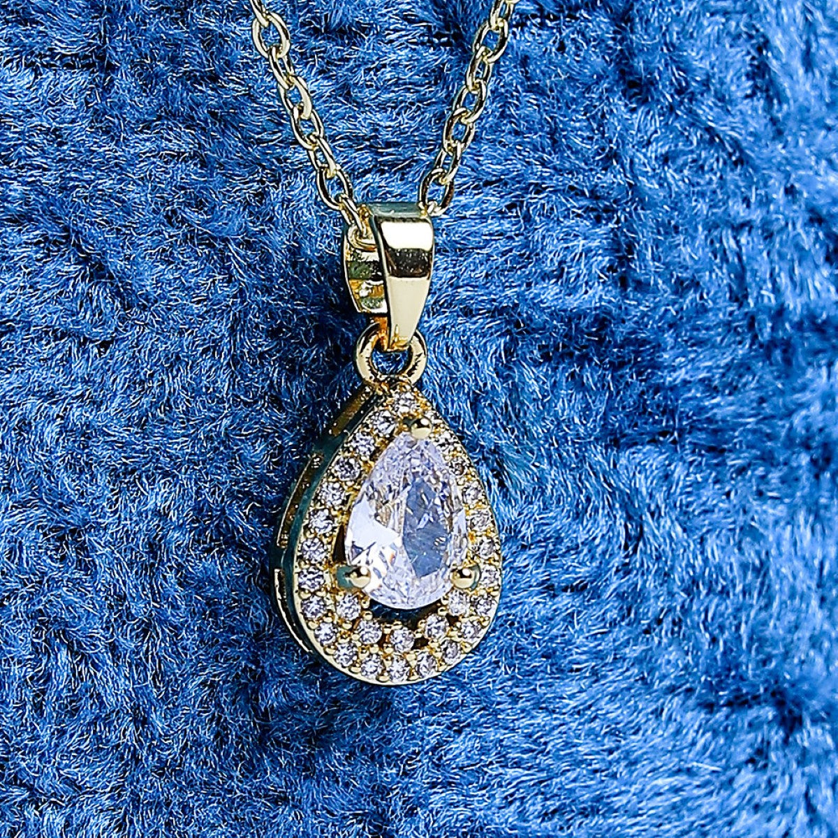 Fluffy - Elegant chain for women