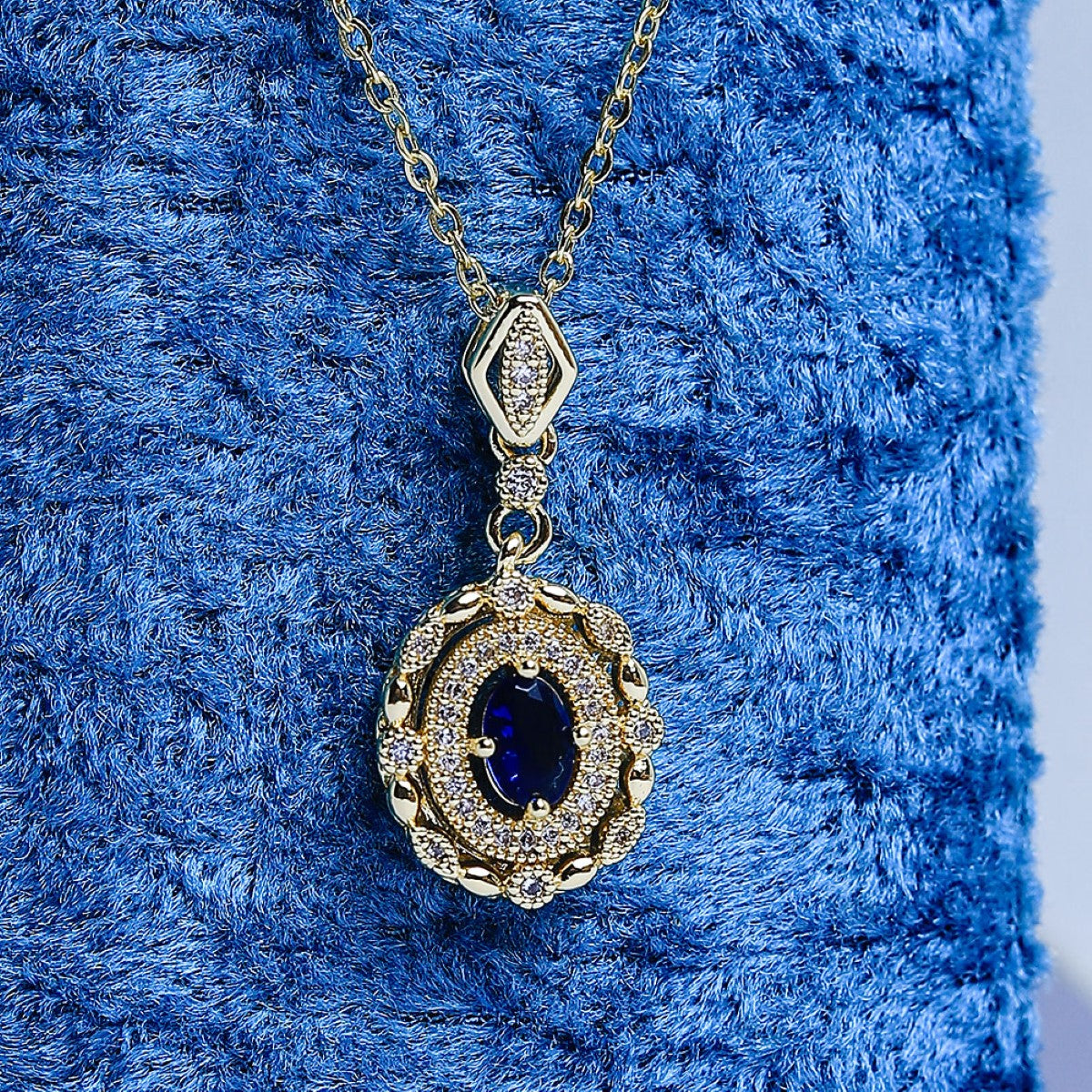 Fluffy - Elegant chain for women