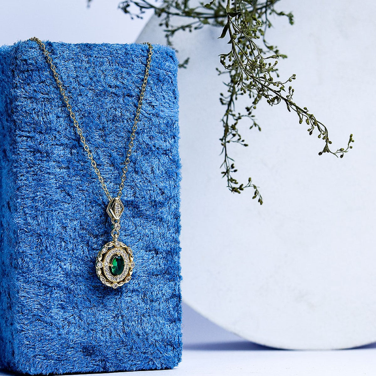 Fluffy - Elegant chain for women