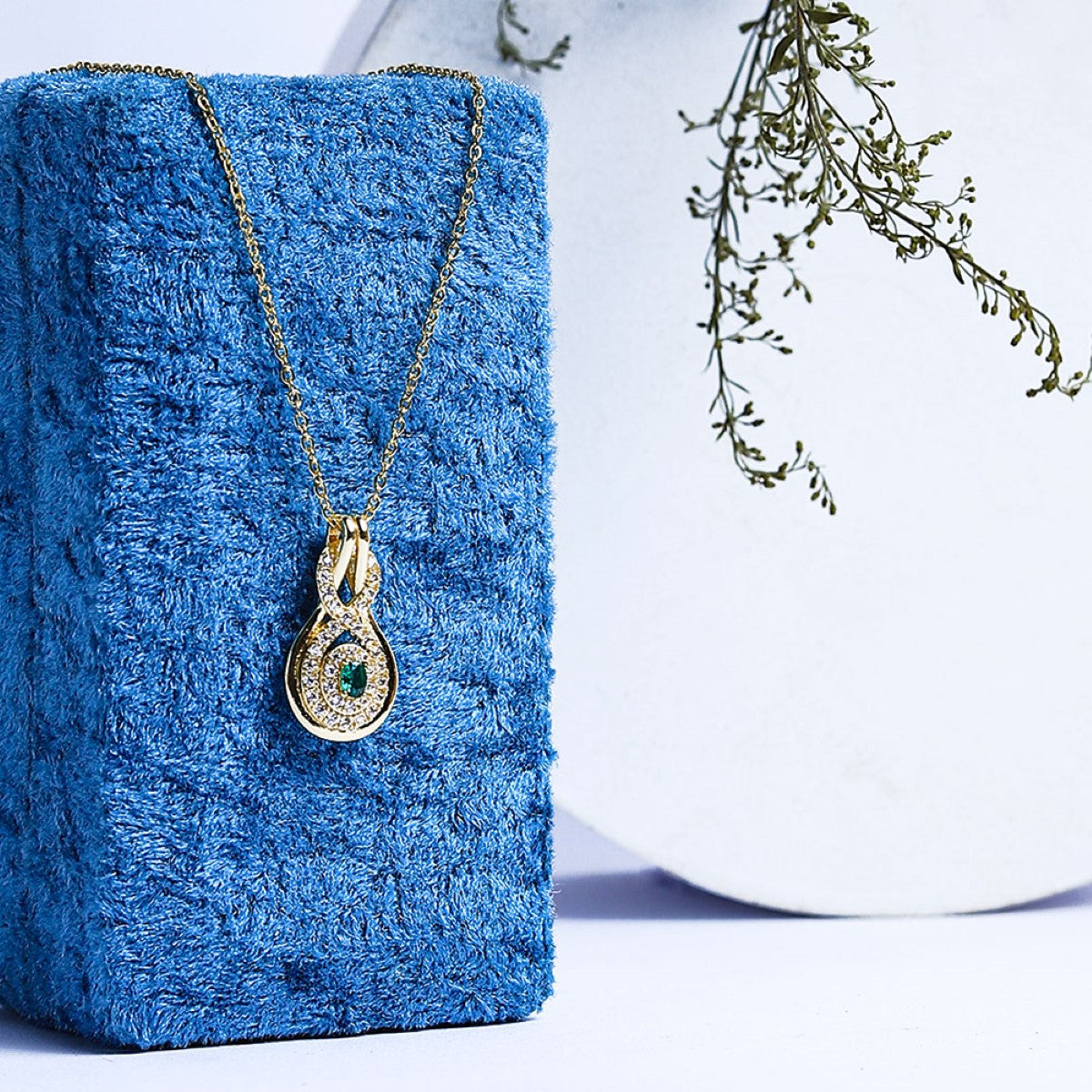 Fluffy - Elegant chain for women