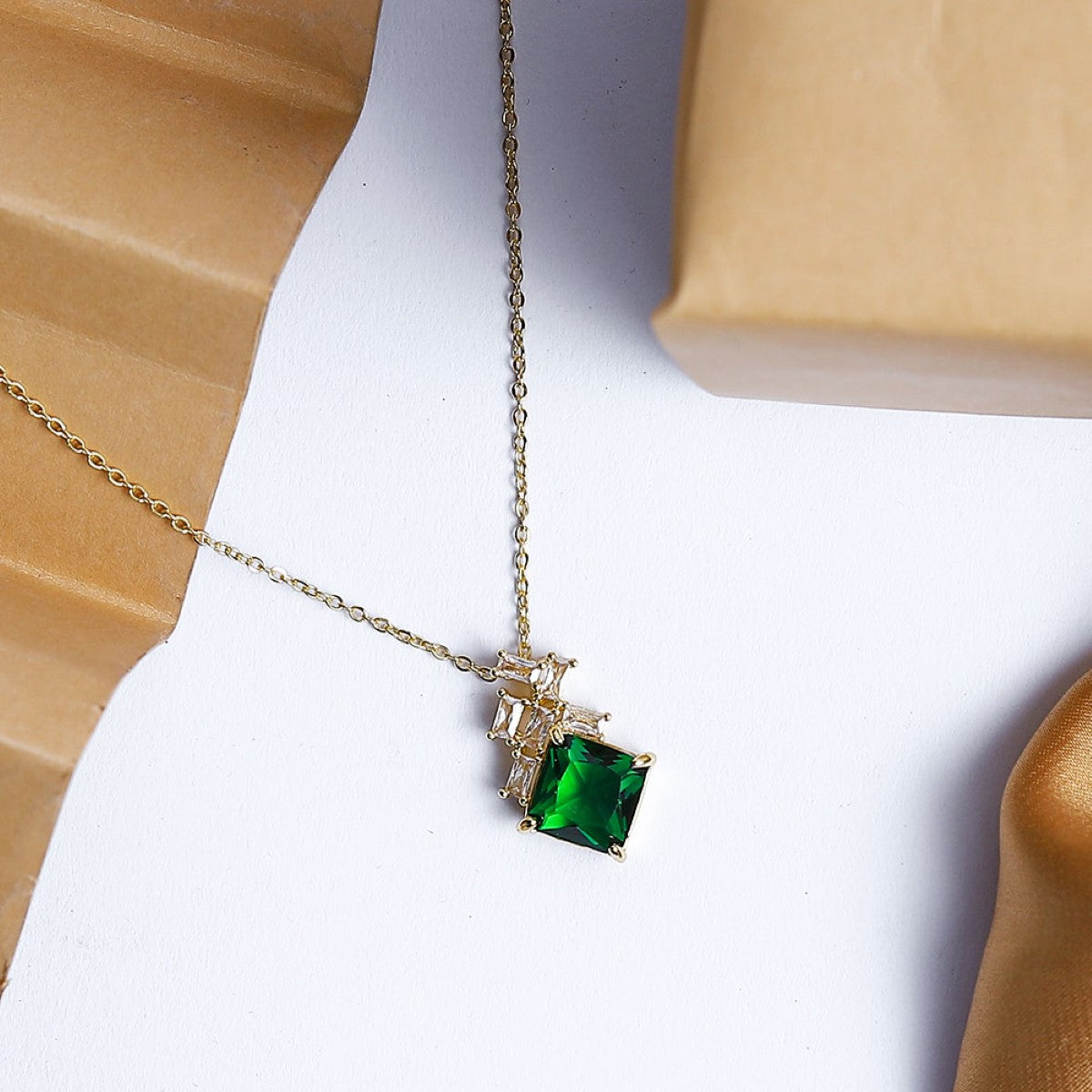Fluffy - Elegant chain for women