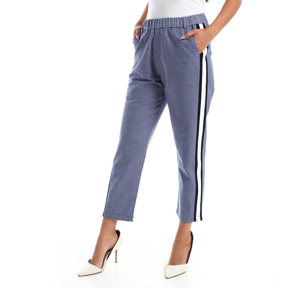 Red circle -  - Trousers with elastic waist and stripe