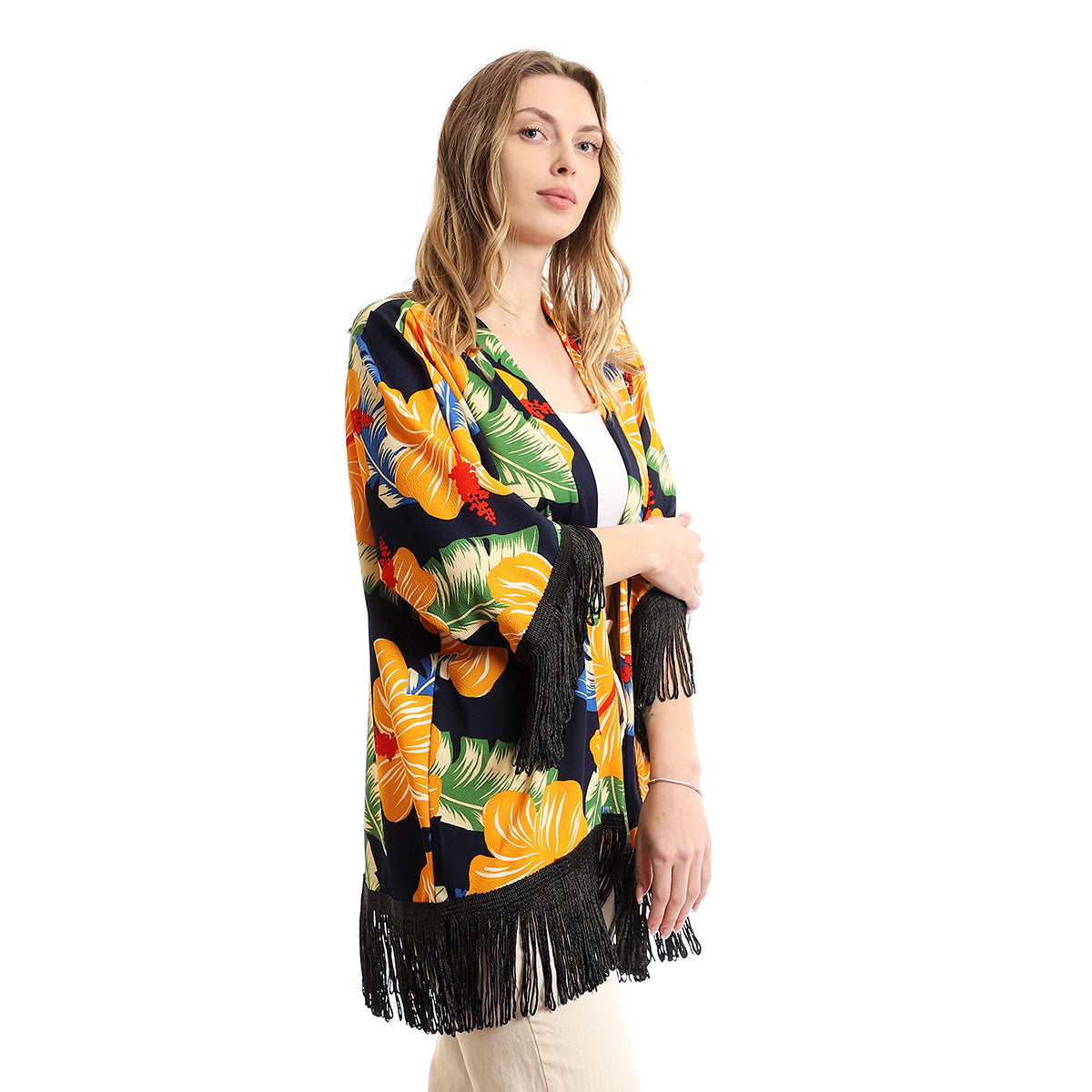 Red circle -  - Open cardigan with short sleeves and finger fringe