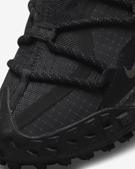 Nike - ACG Mountain Fly Low