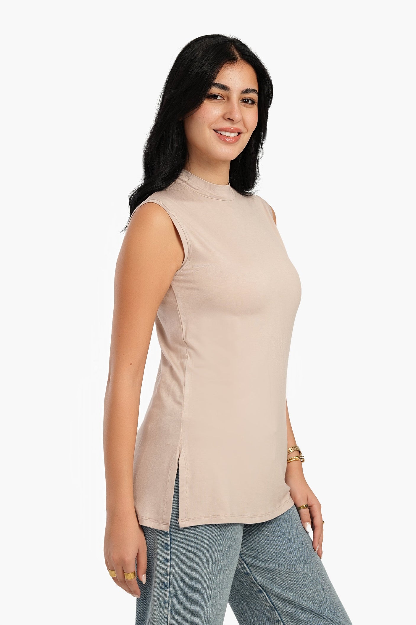 Carina - Sleek Viscose Sleeveless Top