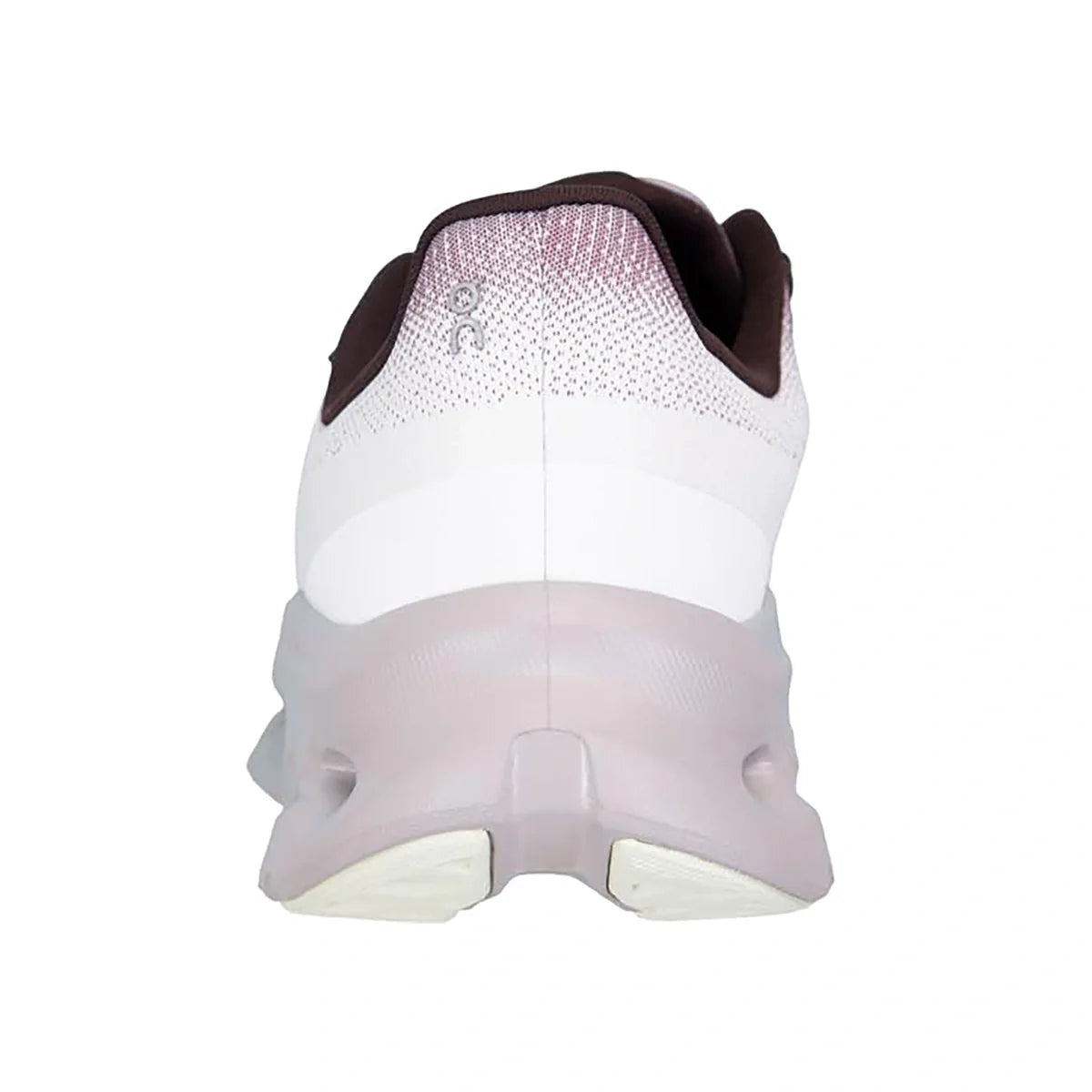 أحذية رياضية على السحاب