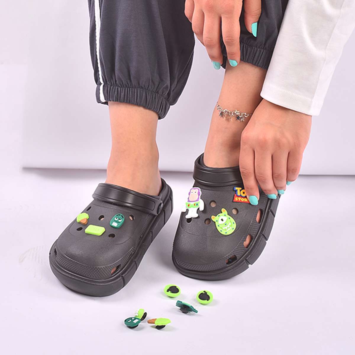 Kix Shoe - unisex-adult Clog