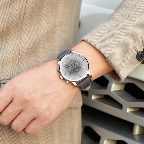 TRNDA STAINLESS STEEL MEN'S WATCH - TIMELESS STYLE WITH BLUE LEATHER BAND & GRADIENT GRAY DIAL