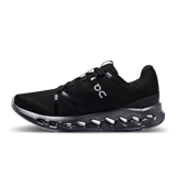 أحذية رياضية على السحاب