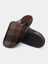 Clog with a plaid pattern for men