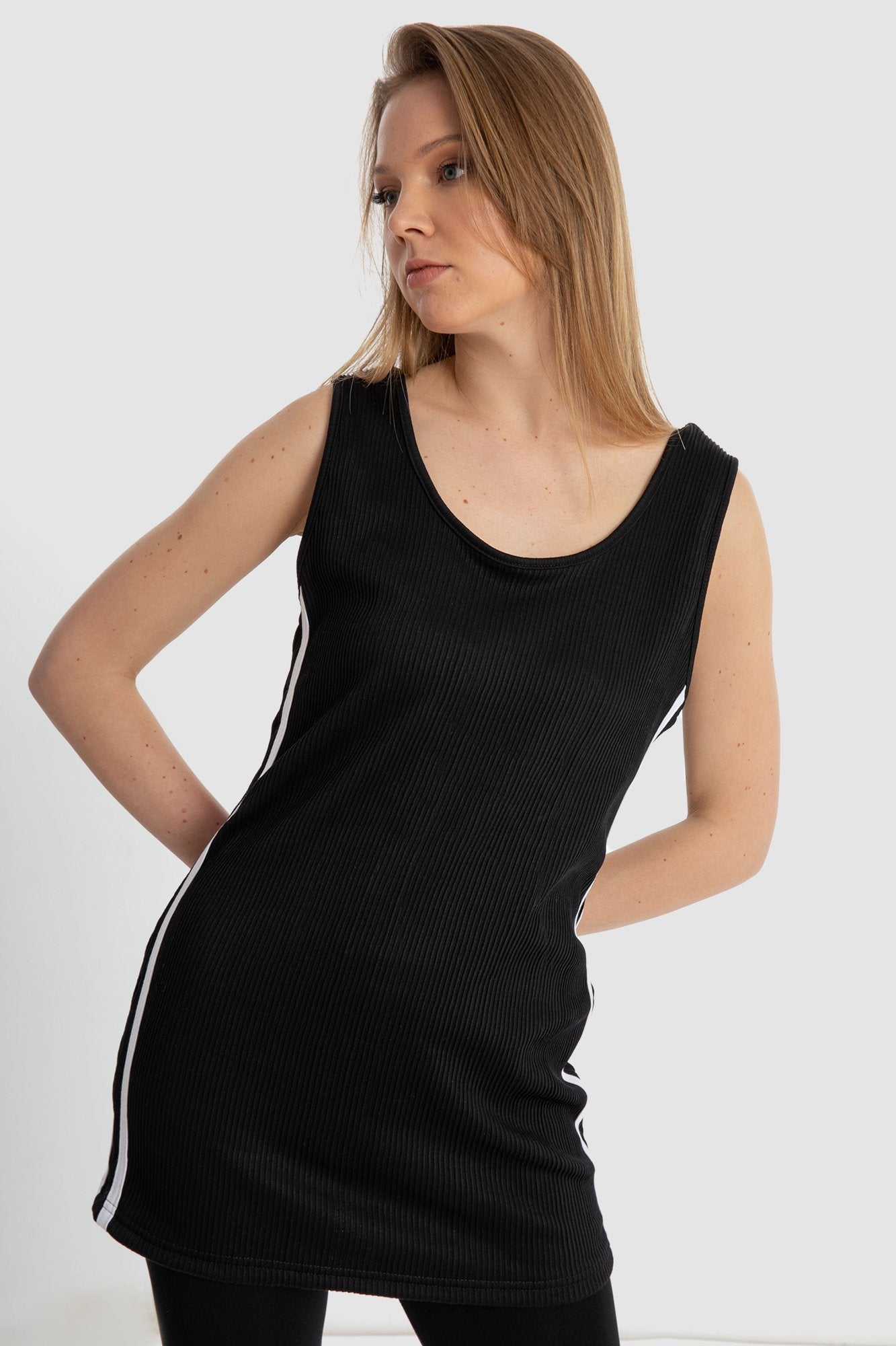 Red circle -  Sleeveless Casual Short Bodycon Top