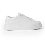 v branda - Sneakers Equipped with a shiny lace - women