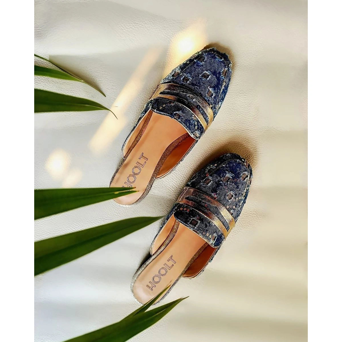 Hoolt - Dark Jeans glow mules