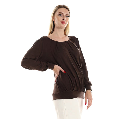 Red circle -  Knitted Round Neck Sweater With Decorative Hem