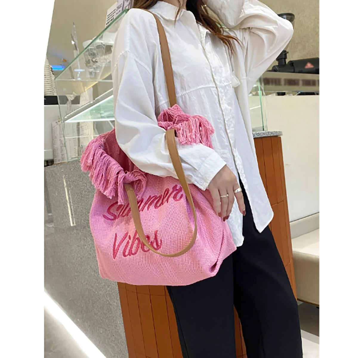 Shein - Versatile bag for youth and women, hand carry, light weight and large capacity
