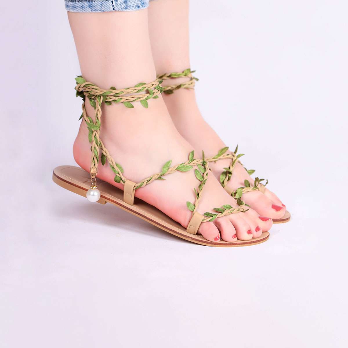 Izar - Tree Leaves Sandal